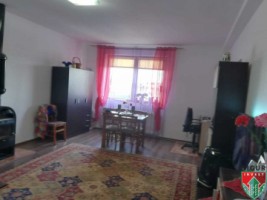 apartament-3-camere-la-casa-terasa-80-mp-curte-libera-de-186-mp-9